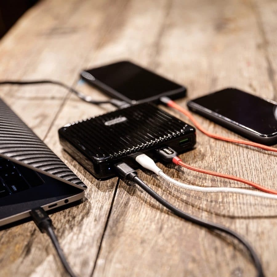 พาวเวอร์แบงก์ 20000mAh ชาร์จเร็ว 22.5W